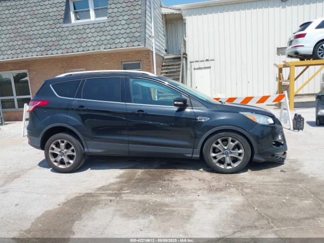 1FMCU9JX9EUD36193 Ford Escape Titanium
