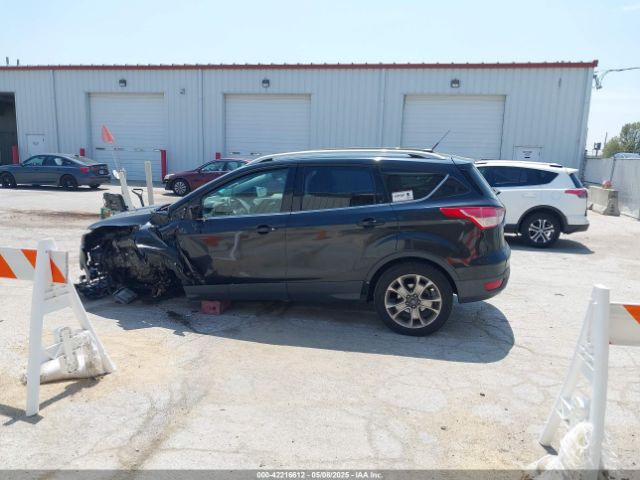 1FMCU9JX9EUD36193 Ford Escape Titanium