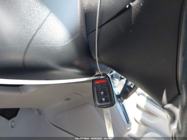 5J6RM4H30EL053945 Honda CR-V LX