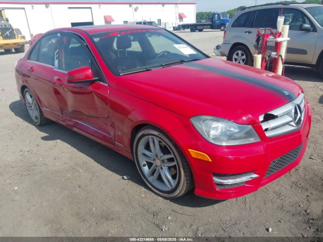 2013 MERCEDES-BENZ C 250 WDDGF4HB2DR262877