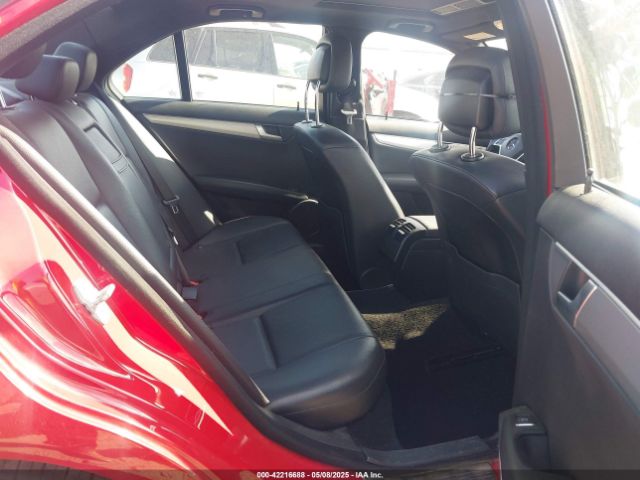 2013 MERCEDES-BENZ C 250 WDDGF4HB2DR262877 Photo 7