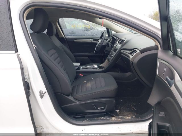 2019 FORD FUSION HYBRID 3FA6P0LU7KR106040 Photo 4