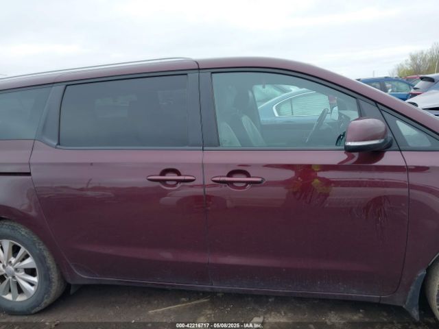 KNDMB5C13H6328499 KIA SEDONA LX