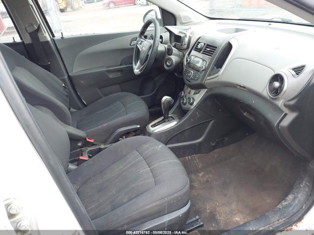1G1JC6SG5E4202799 Chevrolet Sonic Lt Auto