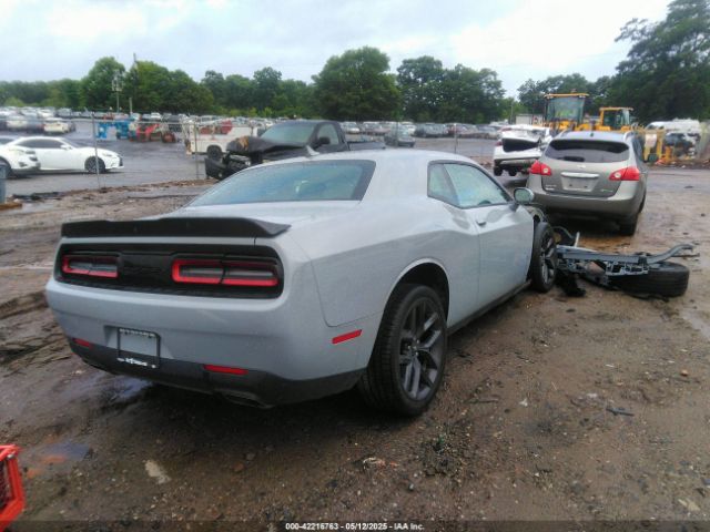 2021 DODGE CHALLENGER 2C3CDZBT8MH564773 Photo 3