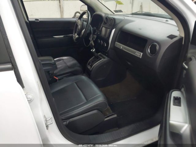 1C4NJDEB3GD663702 Jeep Compass High Altitude Edition