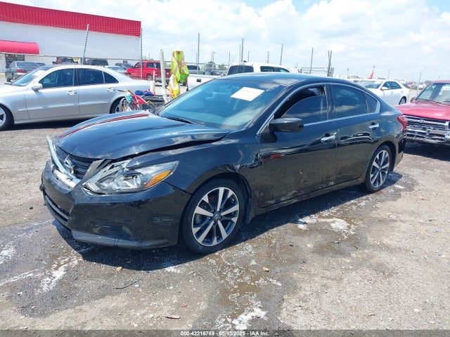 1N4AL3AP2HC487064 Nissan Altima 2.5 Sr