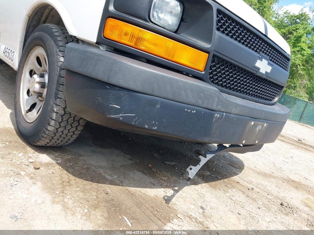 1GCSGAFX3E1163516 Chevrolet Express 1500 Work Van