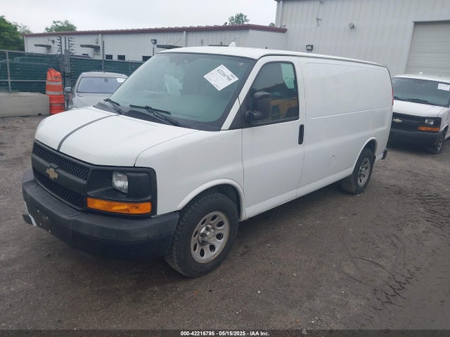 1GCSGAFX3E1163516 Chevrolet Express 1500 Work Van
