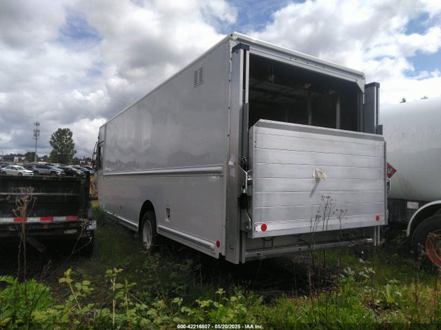 1F66F5KN0P0A00172 Ford F-59 Commercial Stripped