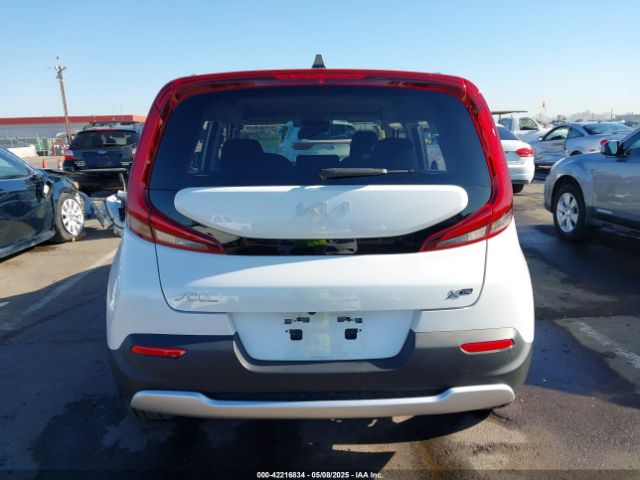 KNDJ23AU7N7163695 KIA Soul X-line