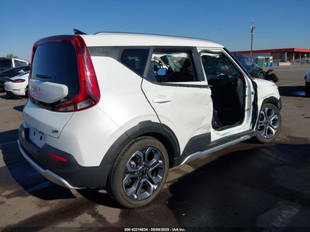 KNDJ23AU7N7163695 KIA Soul X-line