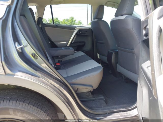 2T3ZFREV3FW184028 Toyota RAV4 LE