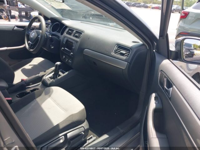3VW2B7AJ7JM261916 Volkswagen Jetta 1.4t S