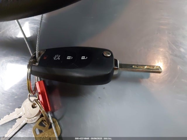 Chevrolet le2 -di: direct injection, vvt: variable valve timing, gen, alum 2018 1G1BC5SM9J7168119 Image 11