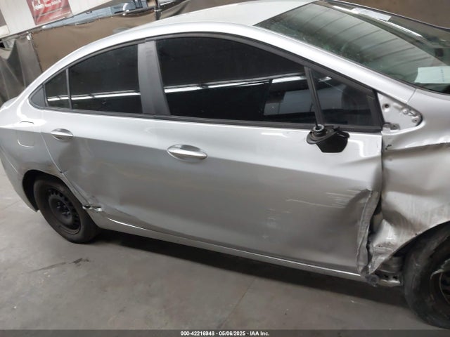 Chevrolet le2 -di: direct injection, vvt: variable valve timing, gen, alum 2018 1G1BC5SM9J7168119 Image 13