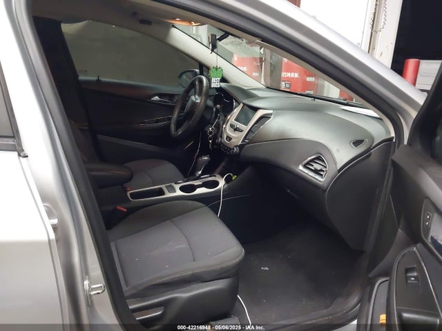 Chevrolet le2 -di: direct injection, vvt: variable valve timing, gen, alum 2018 1G1BC5SM9J7168119 Image 5