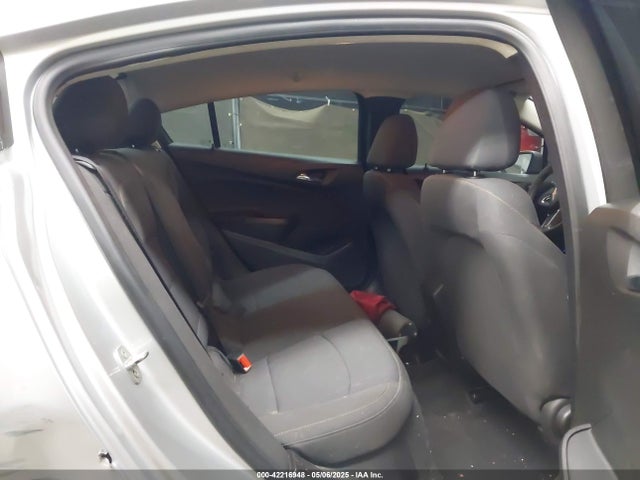 Chevrolet le2 -di: direct injection, vvt: variable valve timing, gen, alum 2018 1G1BC5SM9J7168119 Image 8