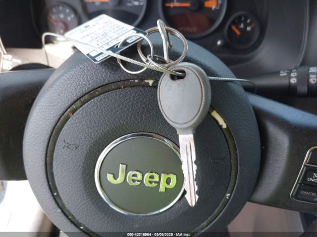 1C4NJPBA7ED818830 Jeep Patriot Sport