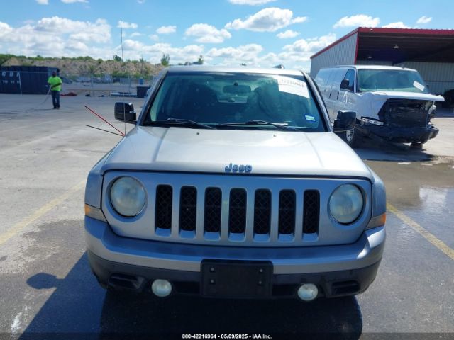 1C4NJPBA7ED818830 Jeep Patriot Sport