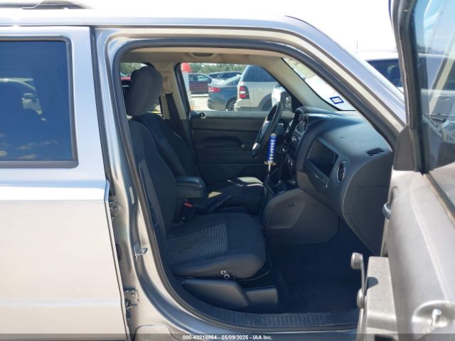 1C4NJPBA7ED818830 Jeep Patriot Sport