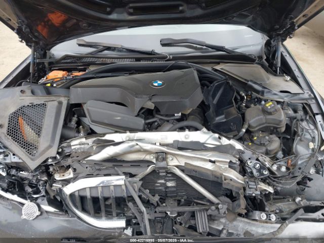 3MW5P7J00M8C11359 BMW 3 Series 330e