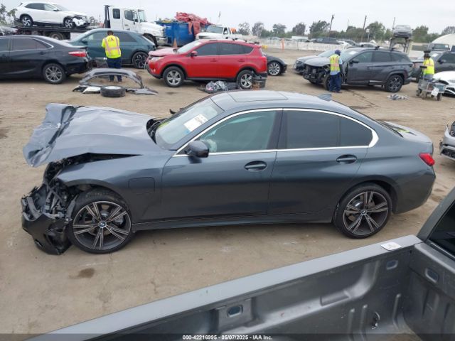 3MW5P7J00M8C11359 BMW 3 Series 330e