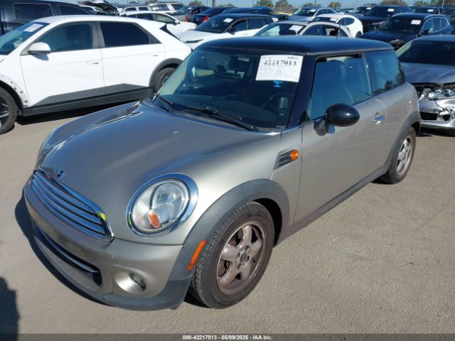 2011 MINI COOPER WMWSU3C5XBT097759 Photo 1