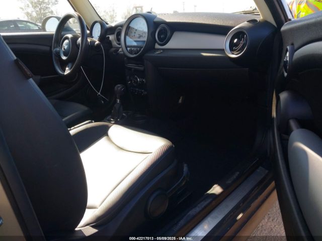 2011 MINI COOPER WMWSU3C5XBT097759 Photo 4