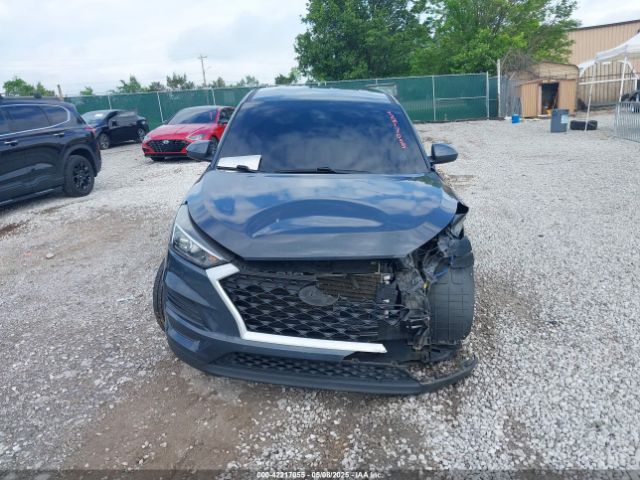 KM8J23A4XKU065561 Hyundai TUCSON SE