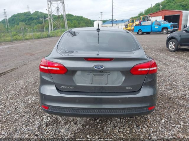 1FADP3H27JL209925 Ford FOCUS SEL