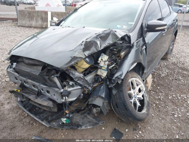 1FADP3H27JL209925 Ford FOCUS SEL