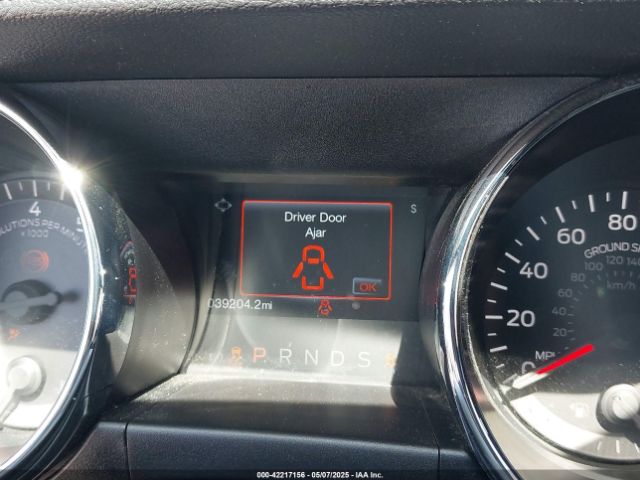 1FA6P8AM3G5303945 Ford Mustang V6