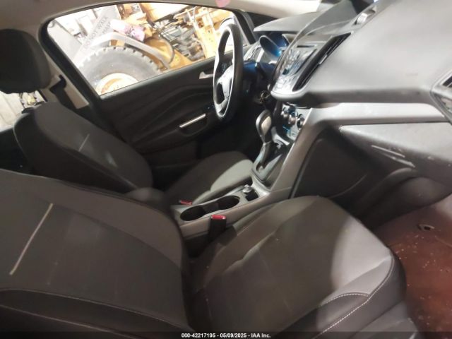 1FMCU9G95EUE19998 Ford ESCAPE SE