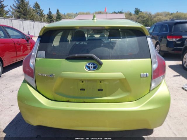 JTDKDTB30G1130211 Toyota Prius C Two
