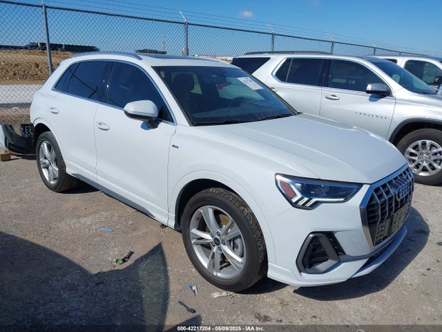 2024 AUDI Q3 WA1DECF35R1132341 Photo 0