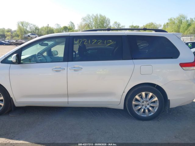 5TDDK3DC2ES089477 Toyota Sienna Xle/limited
