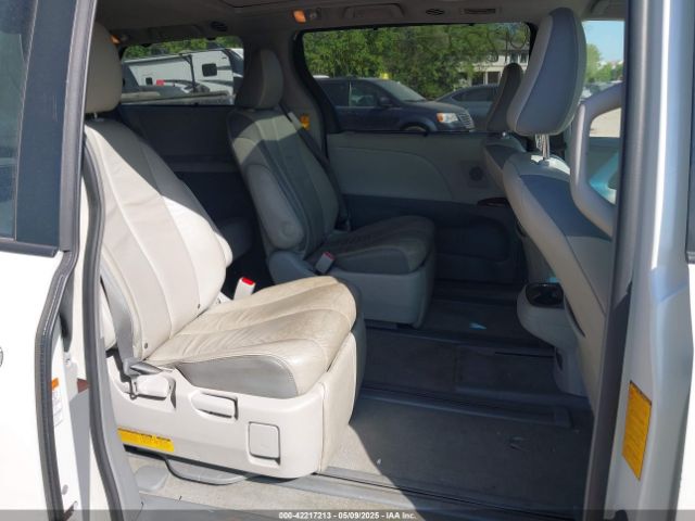 5TDDK3DC2ES089477 Toyota Sienna Xle/limited