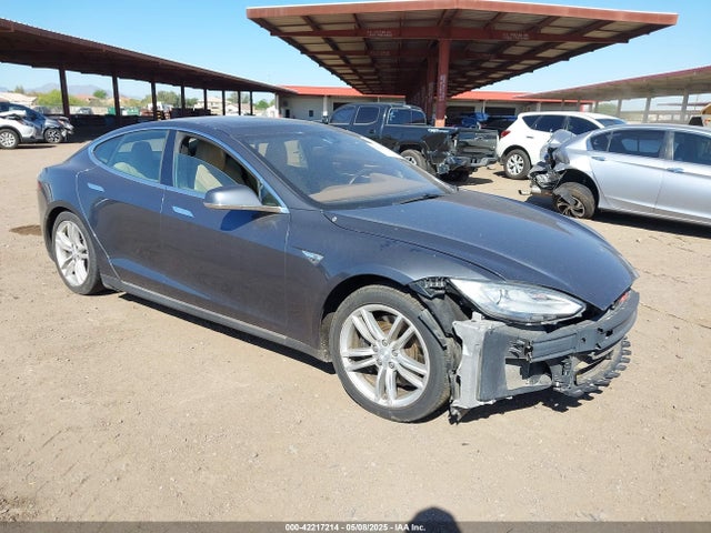 2015 TESLA MODEL S 5YJSA1H17FFP74930 Photo 0