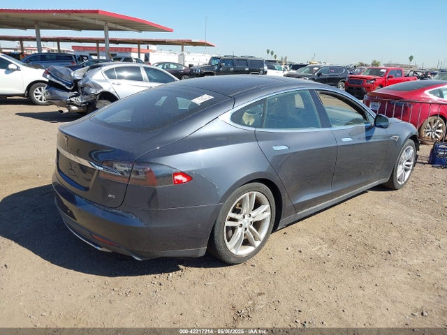 2015 TESLA MODEL S 5YJSA1H17FFP74930 Photo 3