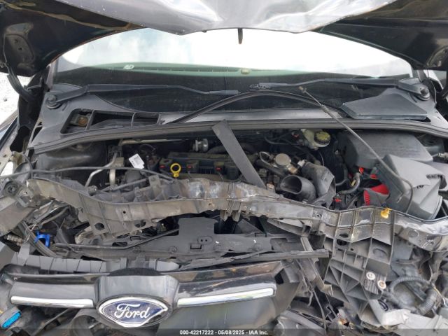1FADP3F29EL161174 Ford FOCUS SE
