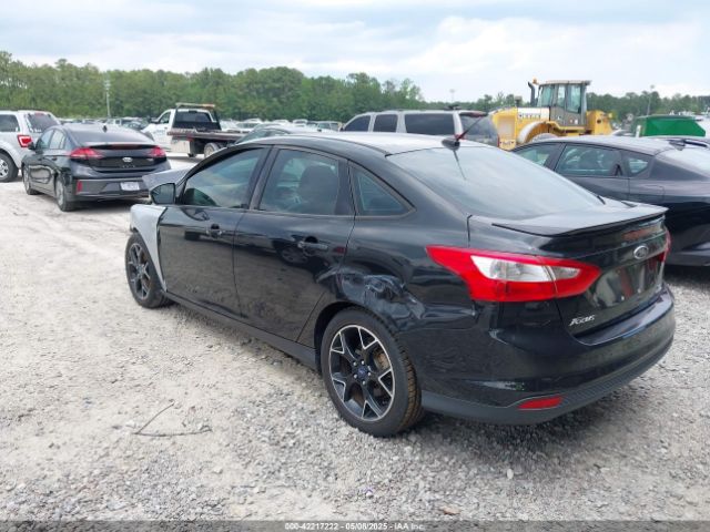 1FADP3F29EL161174 Ford FOCUS SE