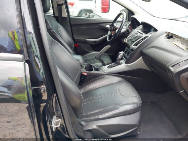1FADP3F29EL161174 Ford FOCUS SE
