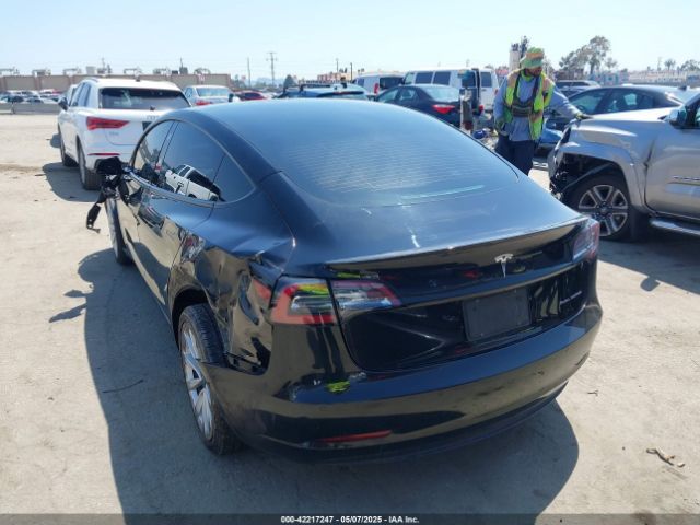 2021 TESLA MODEL 3 5YJ3E1EB9MF871260 Photo 2