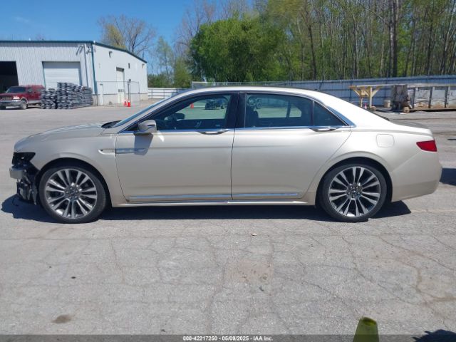1LN6L9NP9H5616821 Lincoln Continental Reserve