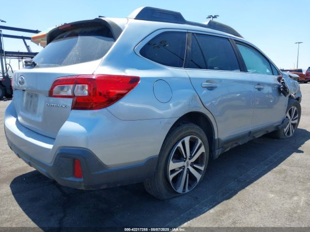 2018 SUBARU OUTBACK 4S4BSANC6J3354807 Photo 3