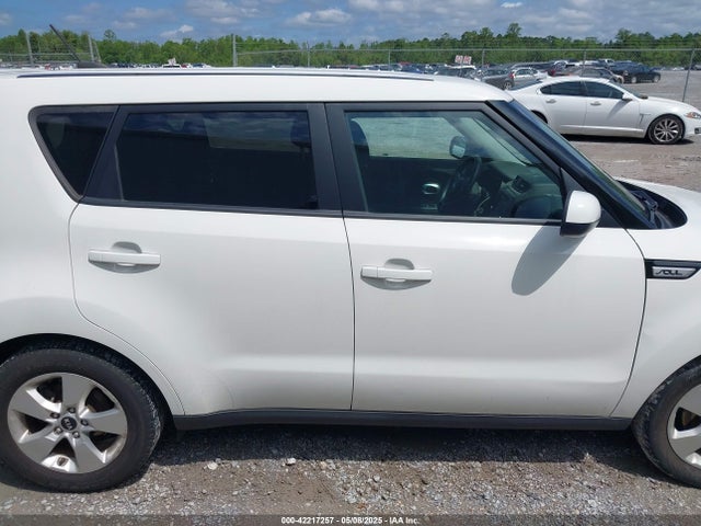 KNDJN2A21J7561561 KIA Soul