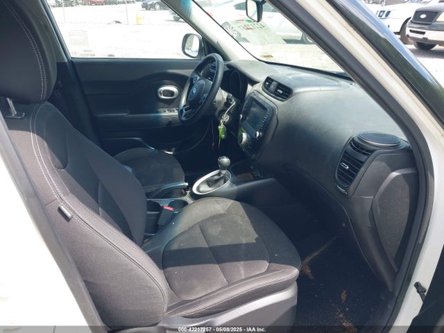 KNDJN2A21J7561561 KIA Soul
