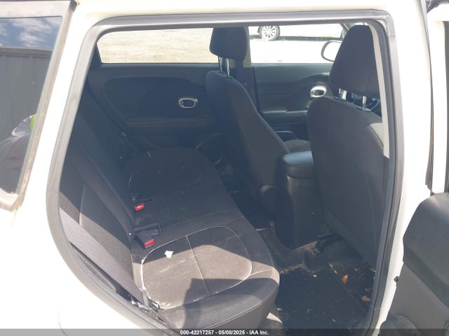 KNDJN2A21J7561561 KIA Soul