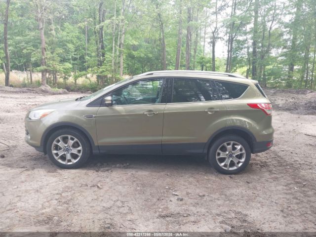 1FMCU9JX9EUB23972 Ford Escape Titanium